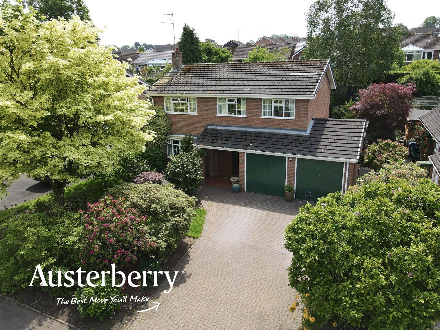 4 bed property in Sheriffs Way, Stafford